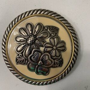 Floral Silver and Cream Brighton lid